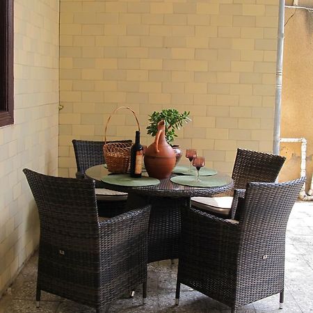 Guest House Stefanos Tbilisi Buitenkant foto