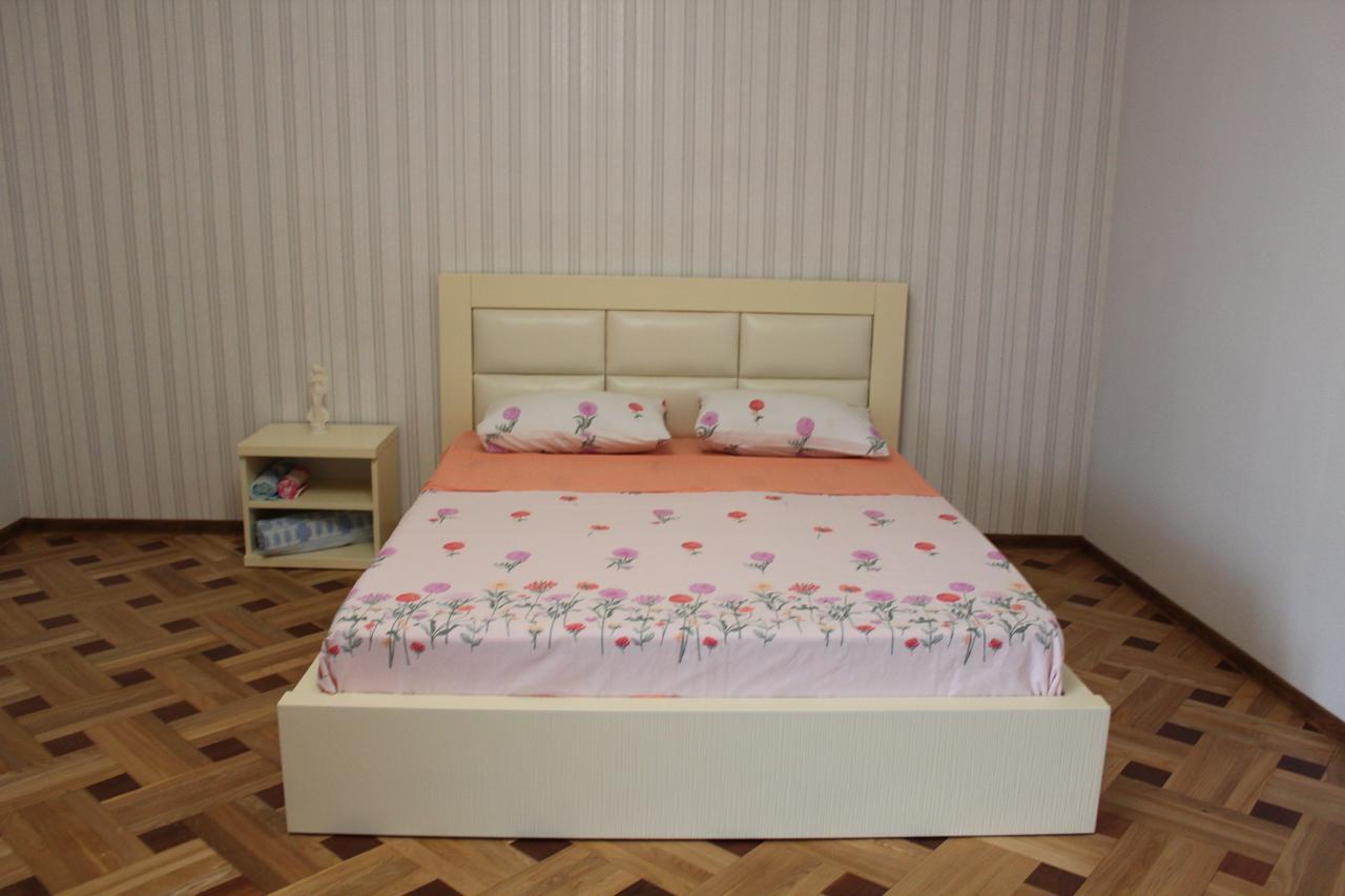 Guest House Stefanos Tbilisi Buitenkant foto