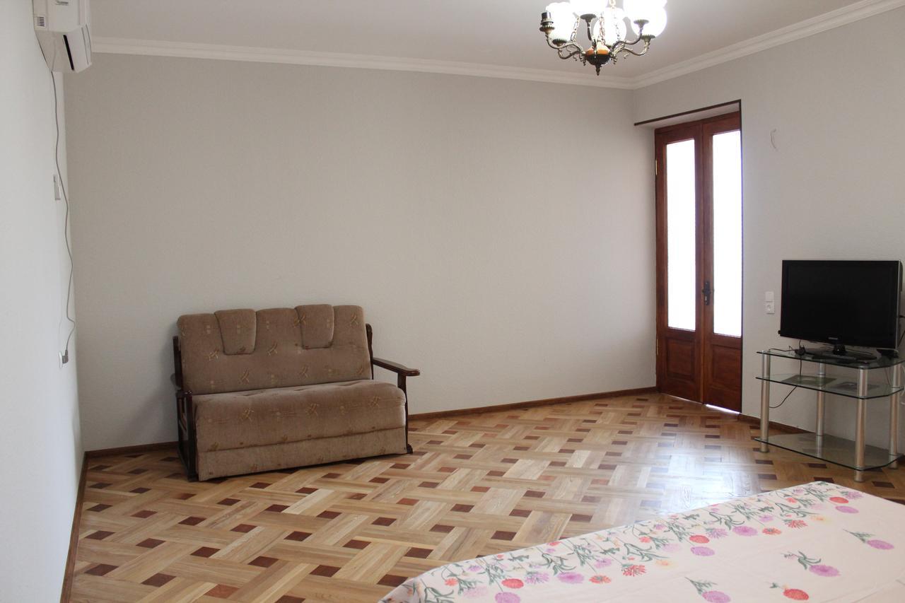 Guest House Stefanos Tbilisi Buitenkant foto