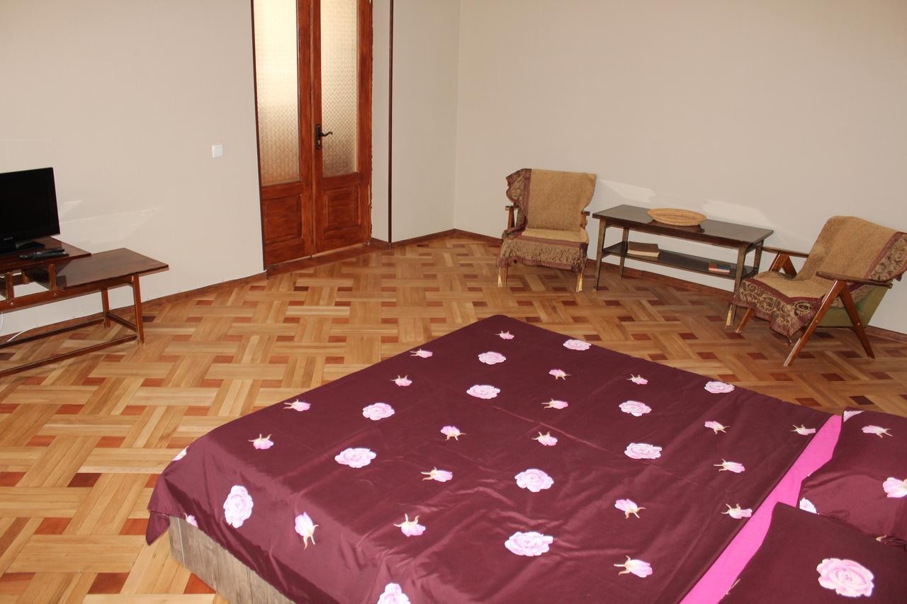 Guest House Stefanos Tbilisi Buitenkant foto